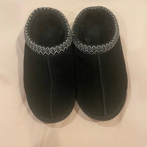 Black Tasman Ugg Slipper